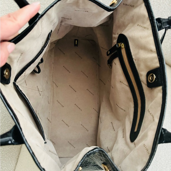 Brahmin Medium “Julian” Croc-Embossed Leather Bag - Picture 9 of 16